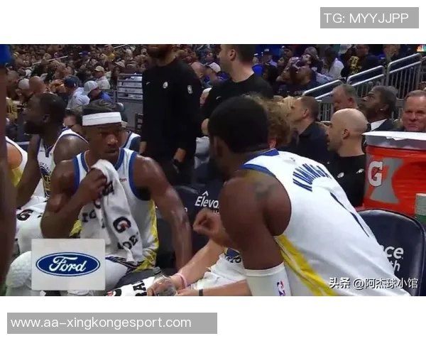 科尔称巴特勒在训练后与库明加交流给予他许多帮助和指导