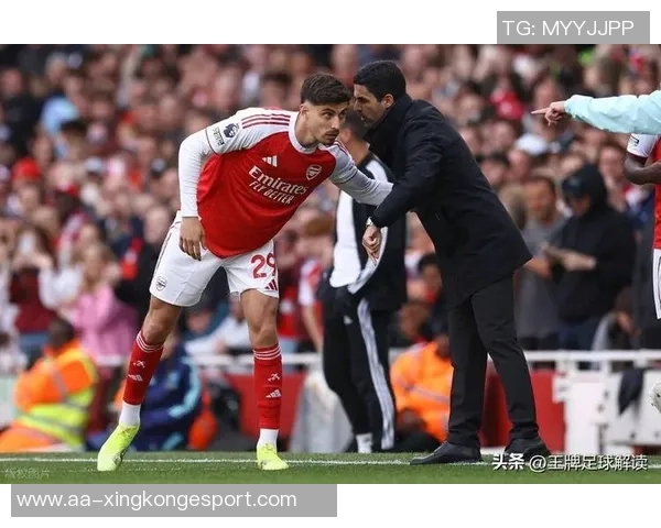 曼联在德勤收入榜首次跌至第八位被利物浦阿森纳超越引发关注