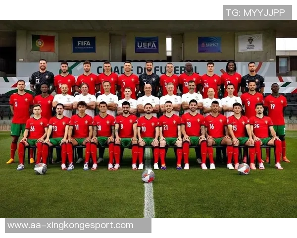 C罗因国家队停赛缺席FIFA投票B席代为投票引关注 C罗因国家队停赛缺席FIFA投票B席代为投票引关注